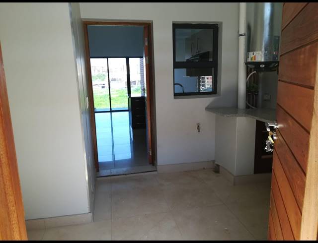 2 BEDROOM APARTMENT FOR SALE IN UMHLANGA RIDGE